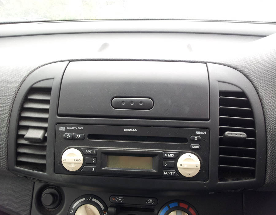 Nissan Micra E cd-head-unit