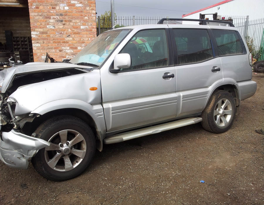 Nissan Terrano breaking parts