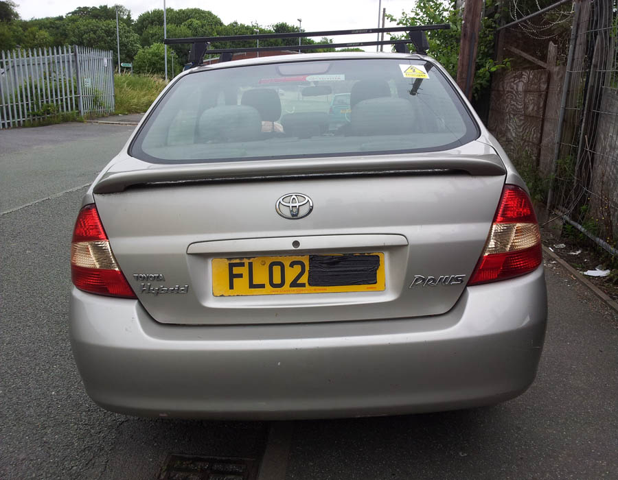 Toyota Prius Hybrid breaking parts spares MK1 1.5 2000-2003
