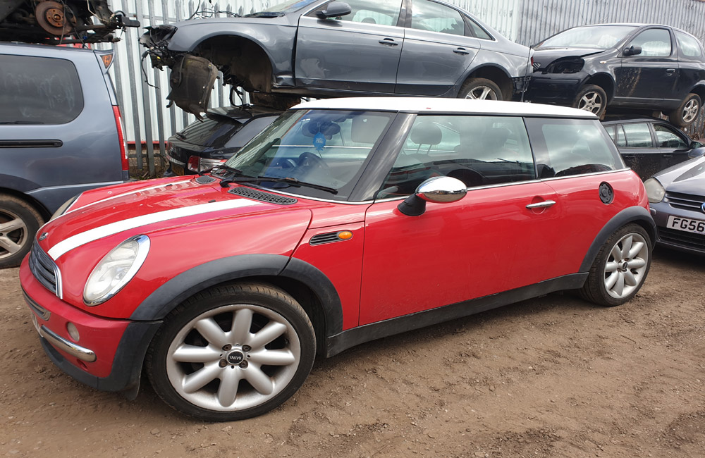 Mini One R50 Breaking Spares Parts 1.6 Petrol 2001-2006 Red