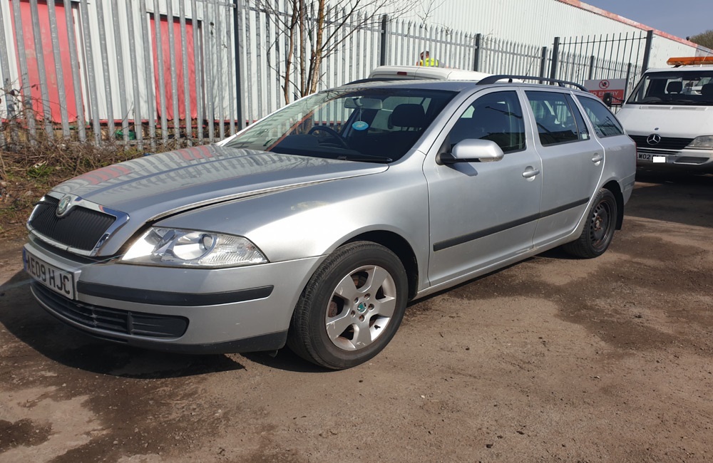 Skoda Octavia Estate breaking spares 2004-2009