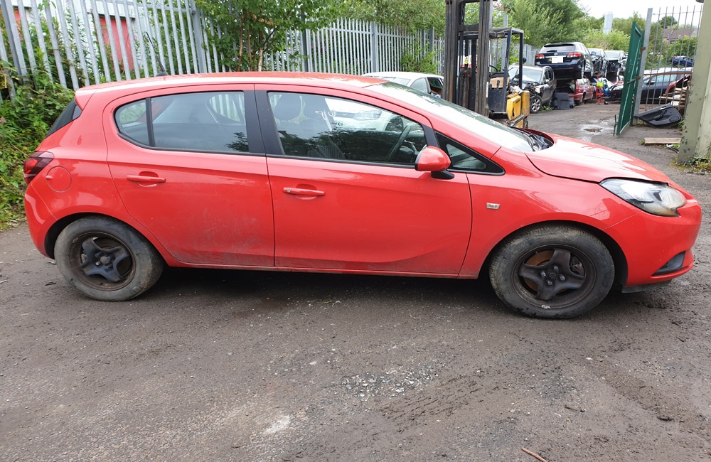 Vauxhall Corsa E CDTI Design breaking spares parts B13DTE