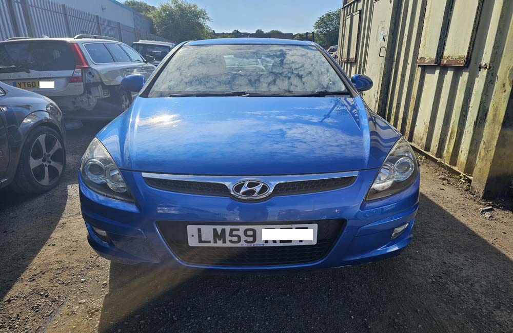 Hyundai I30 MK1 Breaking Parts Spares Blue  5 Door 1.4 Petrol